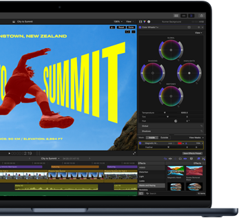 Écran de MacBook Air, vue partielle, montrant un montage vidéo pour mettre en avant les capacités de la puce M5